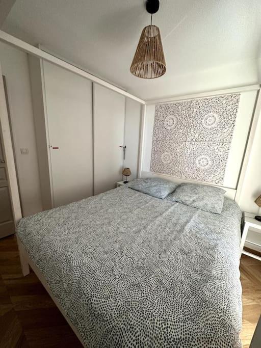 Appartement Cosy Avec Balcon Et Piscine Besancon Bagian luar foto